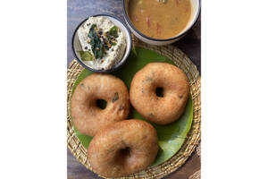 Plain Vada