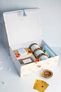 PEONY HAMPER : LARGE