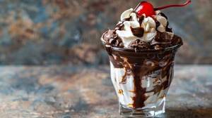 Hot Choco Fudge Ice Cream Sundaes
