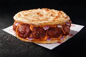 Hot Garlic Chicken Paratha Burger