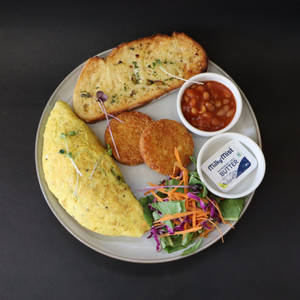 Italian Pesto Chicken Omelette