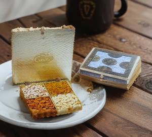 Rajwadi 4-Grid Box 20 ( 850 Gm )