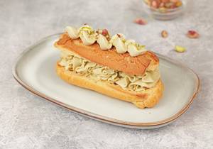 Pistachio Eclair