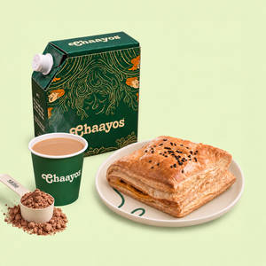 Protein Chai with Chicken Puff