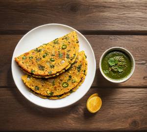 Besan Cheela With Green Chutney