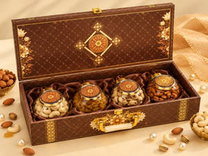 Nut Mix Dry fruit box