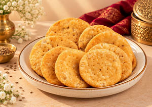 Karwa Chauth Spl Desi Ghee Fikki Mathi