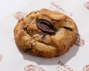 Chocolate Chip Sea Salt Cookie