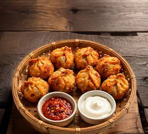 Veg Crispy Fried Momos (8 Pieces)