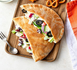 Garden Fresh Cream Cheese Pita Pocket [whole wheat]