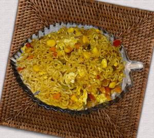 Egg bhurji maggi