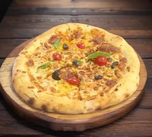 Cheesy Margherita Pizza