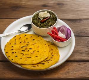 Sarso Da Saag With 2 Makki Roti