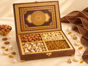 Mini Mewa Magic Dry fruit box