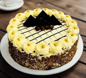 Eggless Butterscotch Black Forest Cake ( 500 grams)