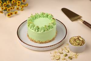 Kunafa Pistachio Bento Cake