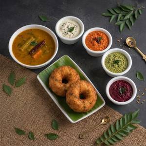 Medu Vada (2 Pcs)