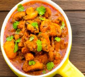 Mushroom tikka masala