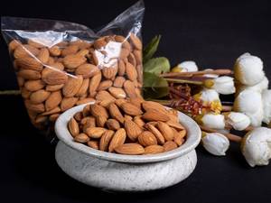 California Almond Nuts [250 Grams]