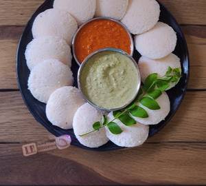 Idli ( 3 pcs )