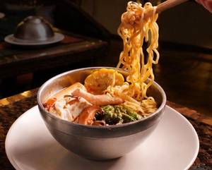 Nongshim Kimchi Ramyun Noodles Non Veg