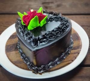 Eggless Truffel Cake