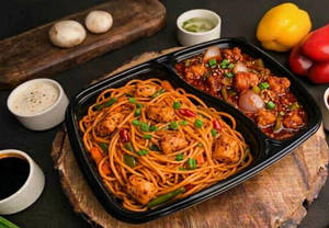Chicken Schezwan Noodles With Chicken Chili Gravy