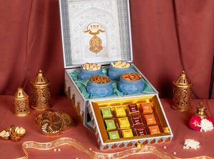 Mayuri Mukhwas Assortment Gift Box