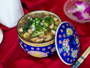 Chicken Claypot Rice