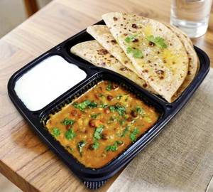 3 Ghee Tawa Roti With Aloo Chana And Curd