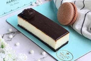 Belgium Chocolate Cheesecake With Macaron