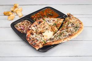 Chole With Paneer Kulcha