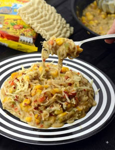 Vegetable Cheese Maggi