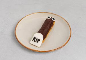 Chocolate Éclair