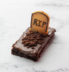 Grave Brownie