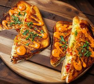 Tandoori egg grilled sandwich