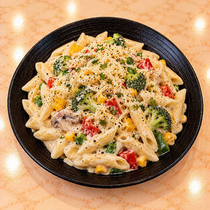 White Sauce Pasta