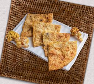 Aloo Pyaz Paratha
