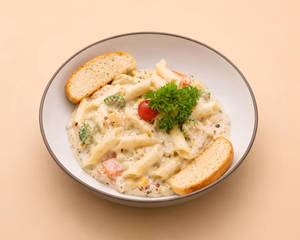 White Sauce Pasta