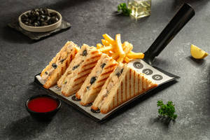 Cajun Grilled Chicken Olives Sandwich