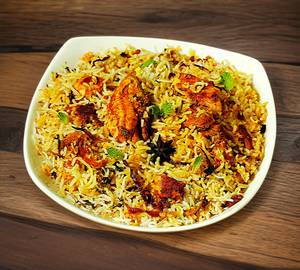 Chicken Hyderabadi Dum Biryani With Raita