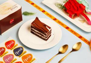Eggless Black Forest Pastry