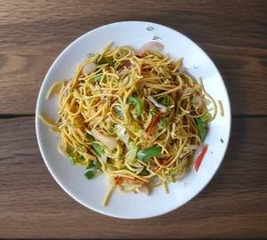 Veg Chowmein (Noodles)
