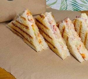 Veg Mayonnaise Sandwich