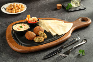 Falafel With Humus