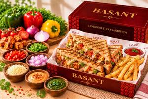 Tandoori Tikka Sandwich[4 pieces]