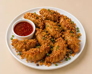 Veg Kurkure Momos [6 pieces]