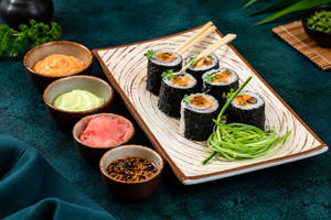 Avocado Cream Cheese Maki Roll