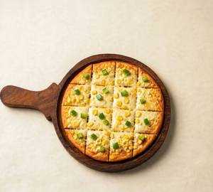 Corn and Capsicum Pizza