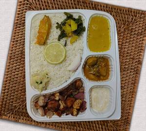 Chicken Dry Fry Thali